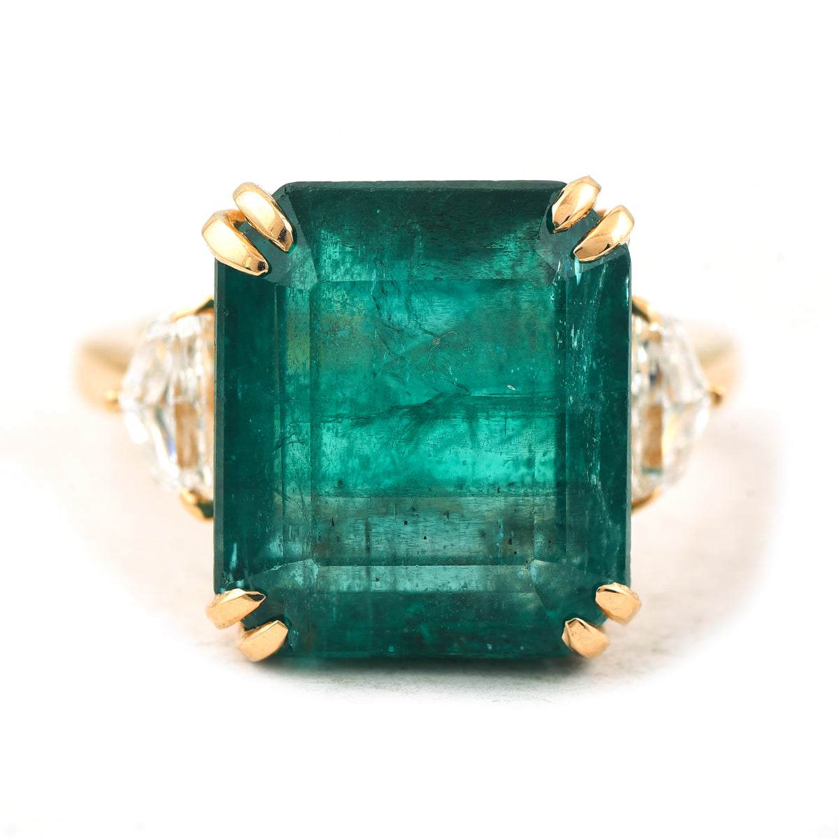 15.40 Ct Emerald Cut Natural Beryl Emerald 18K Gold Ring