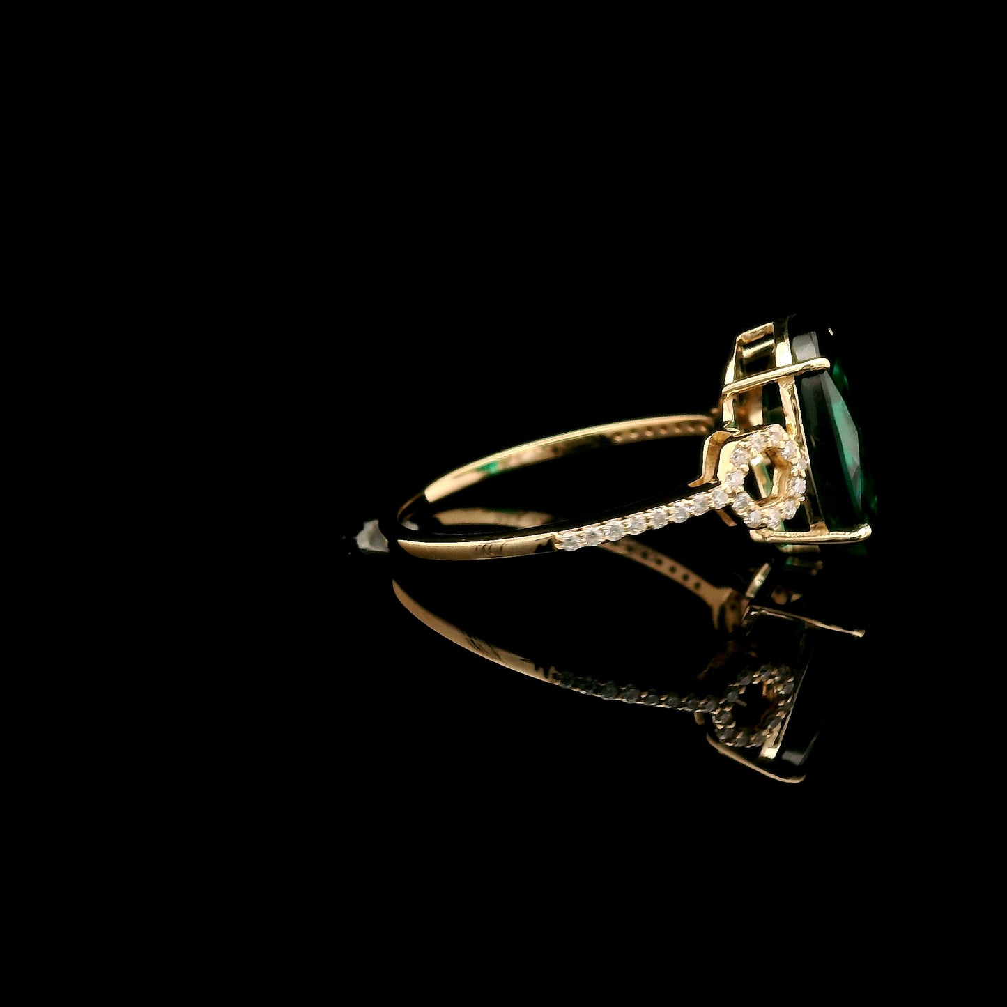 3.40 Ct Oval Mixed Cut Lab Grown Emerald 14K Gold Ring