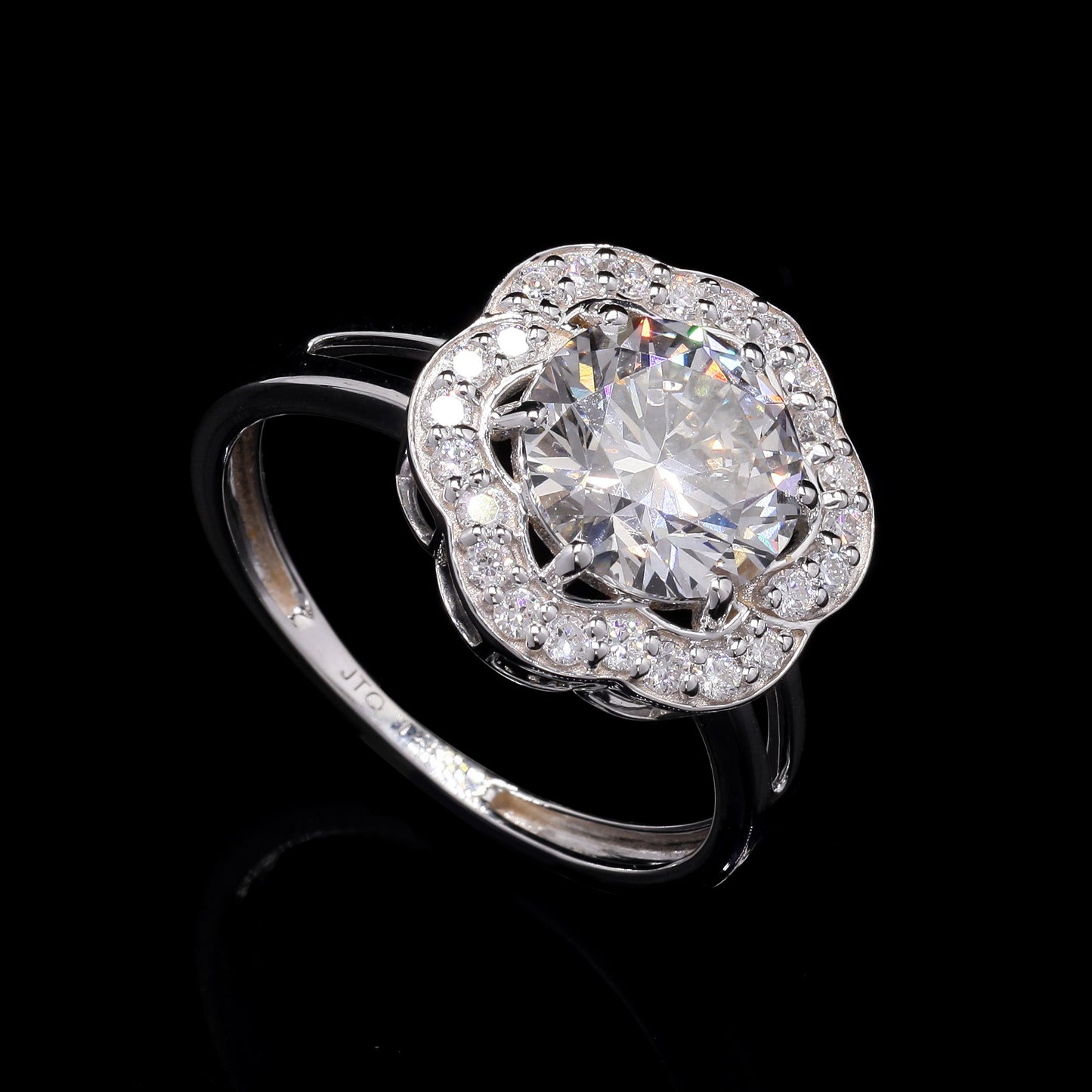 2.38 Carats Lab Grown Diamond 14K Gold Ring