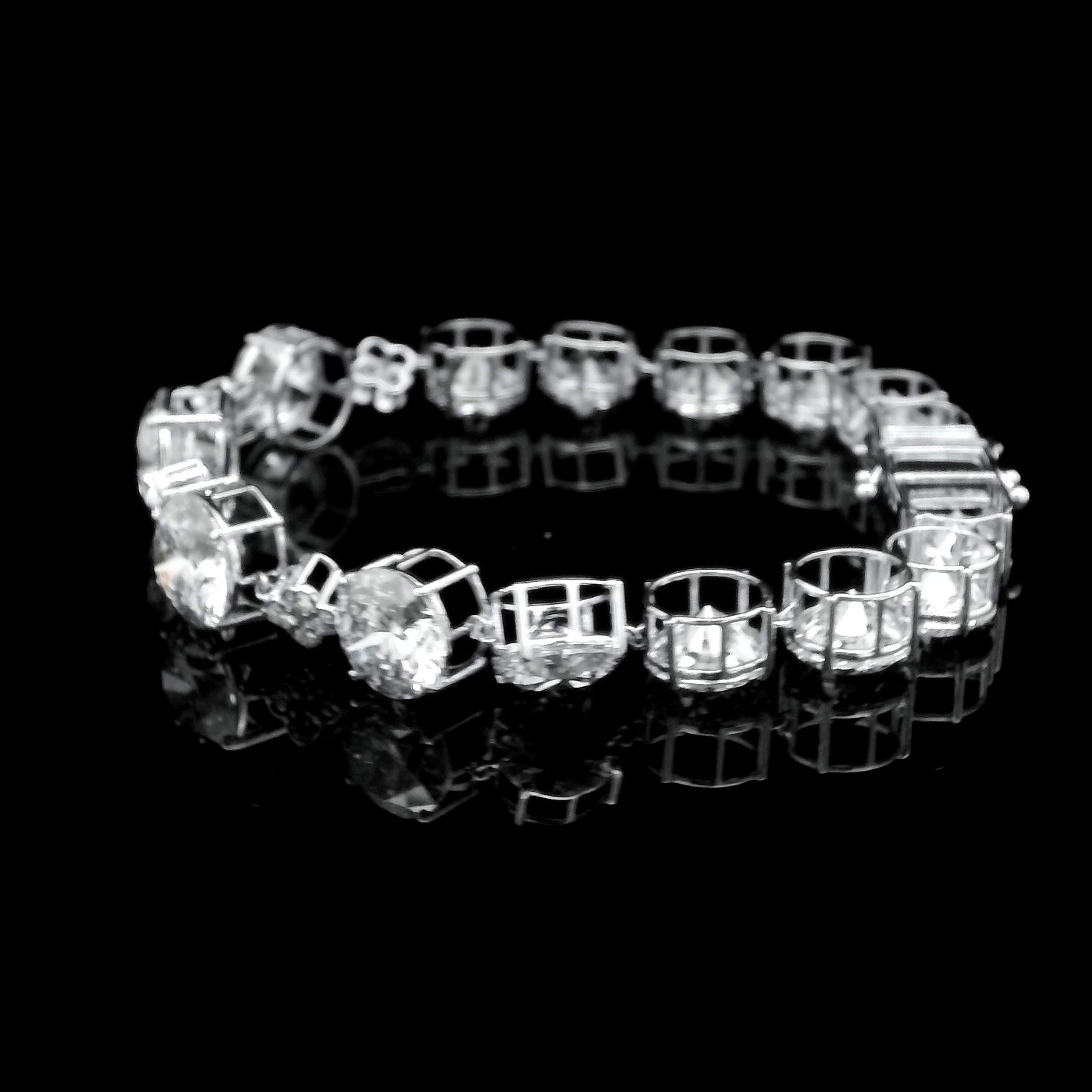 35.91 Ct Round Lab Grown Diamond 14K Gold Bracelet