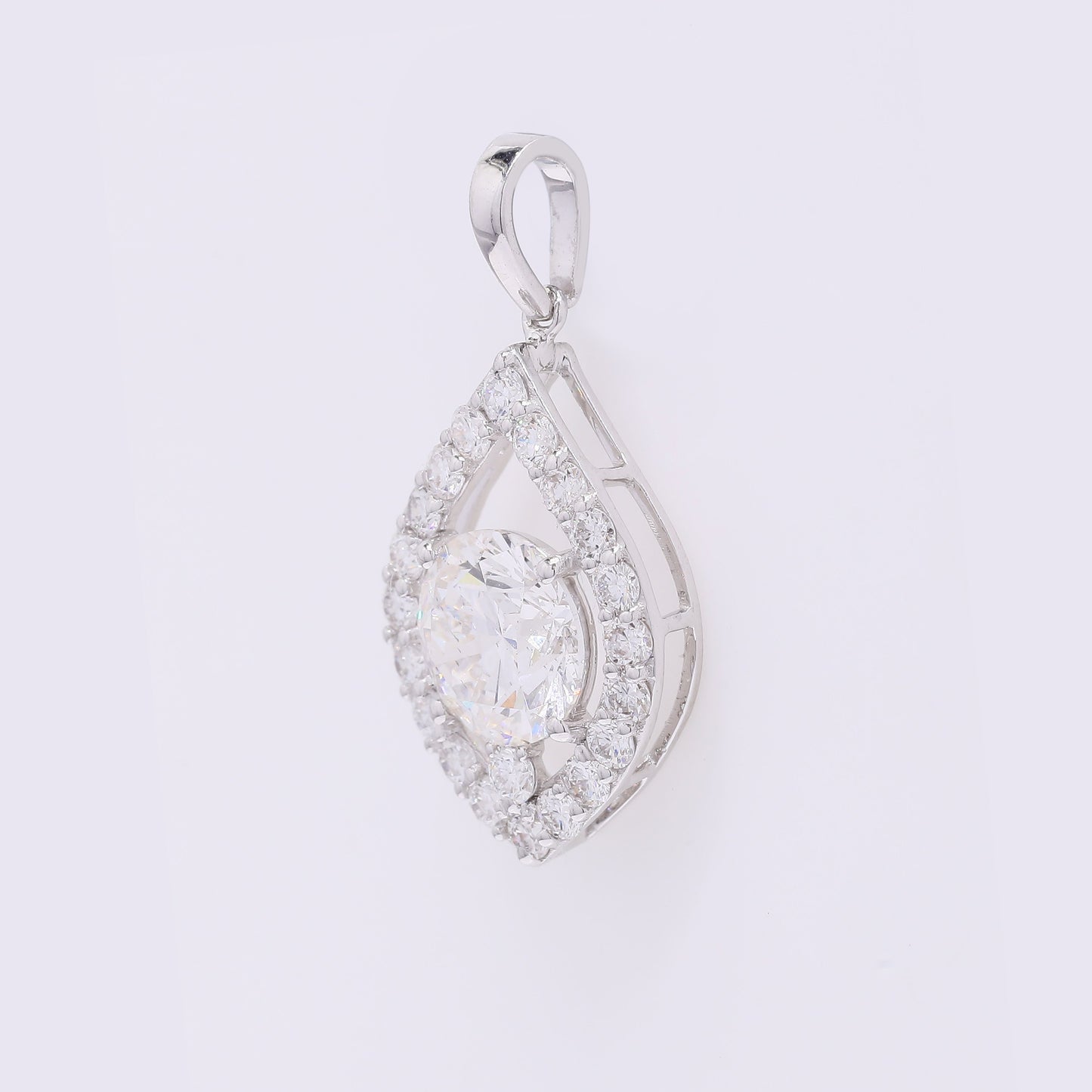 2.13 Carats Lab Grown Diamond 14K Gold Pendant