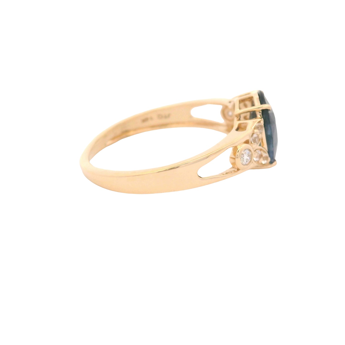 1.84 Ct Oval Sapphire 14K Gold Ring