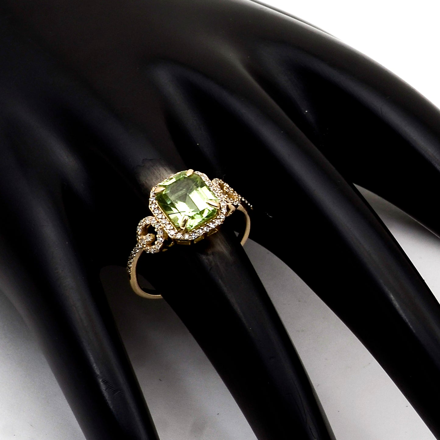 2.54 Ct Octagon Natural Eridot 14K Gold Ring
