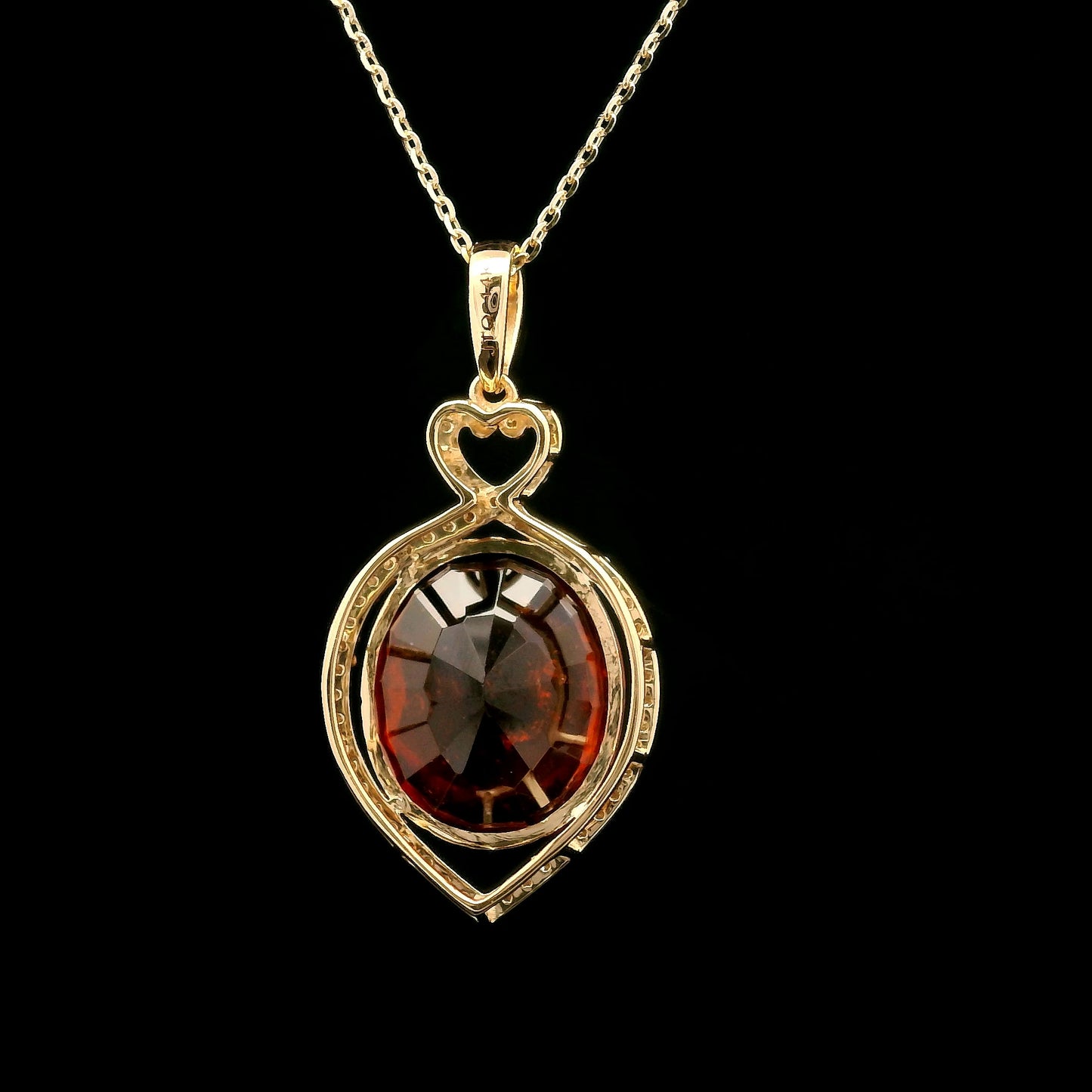 6.43 Ct Oval Hessonite 14K Gold Pendant