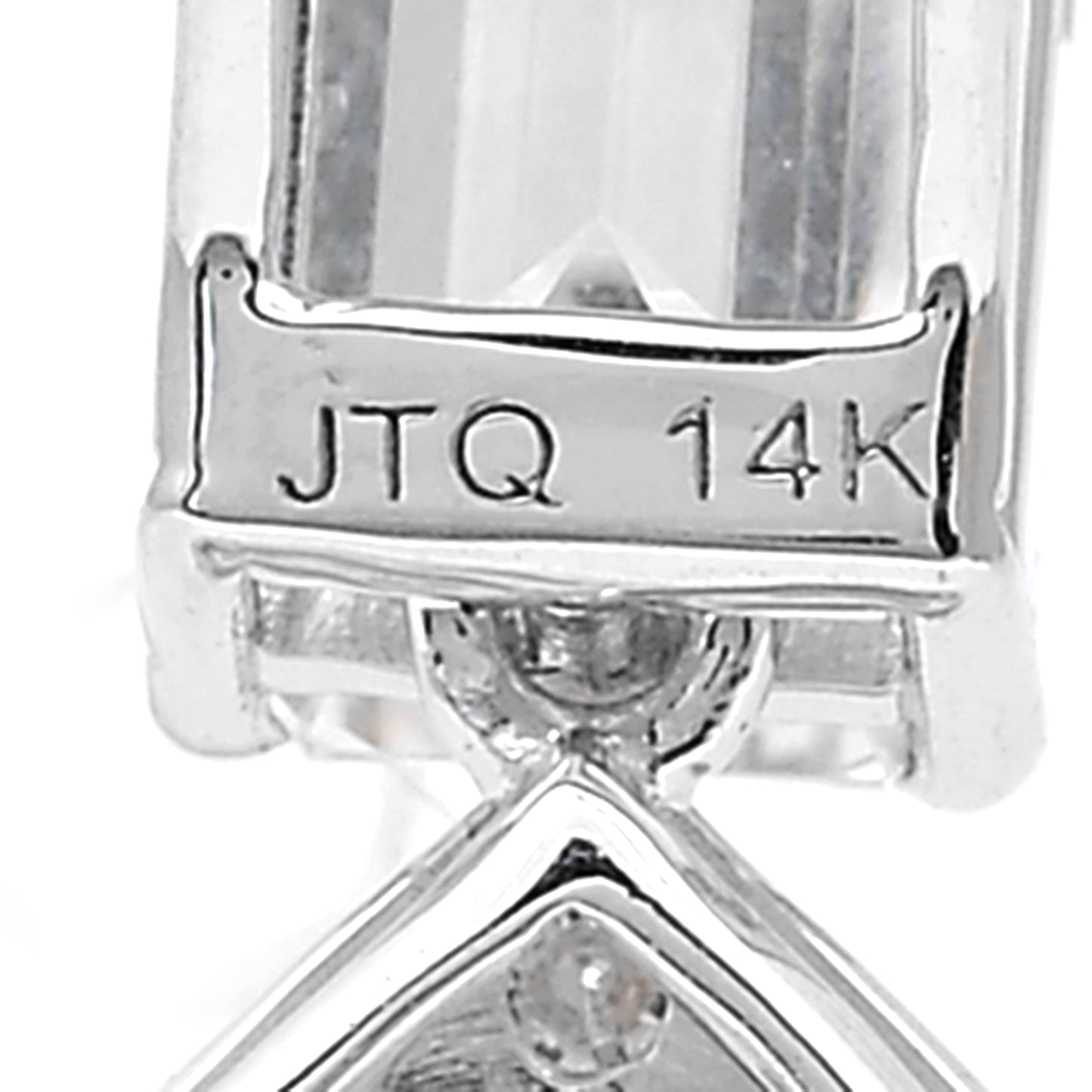 3.49 Carats Lab Grown Diamond 14K Gold Pendant