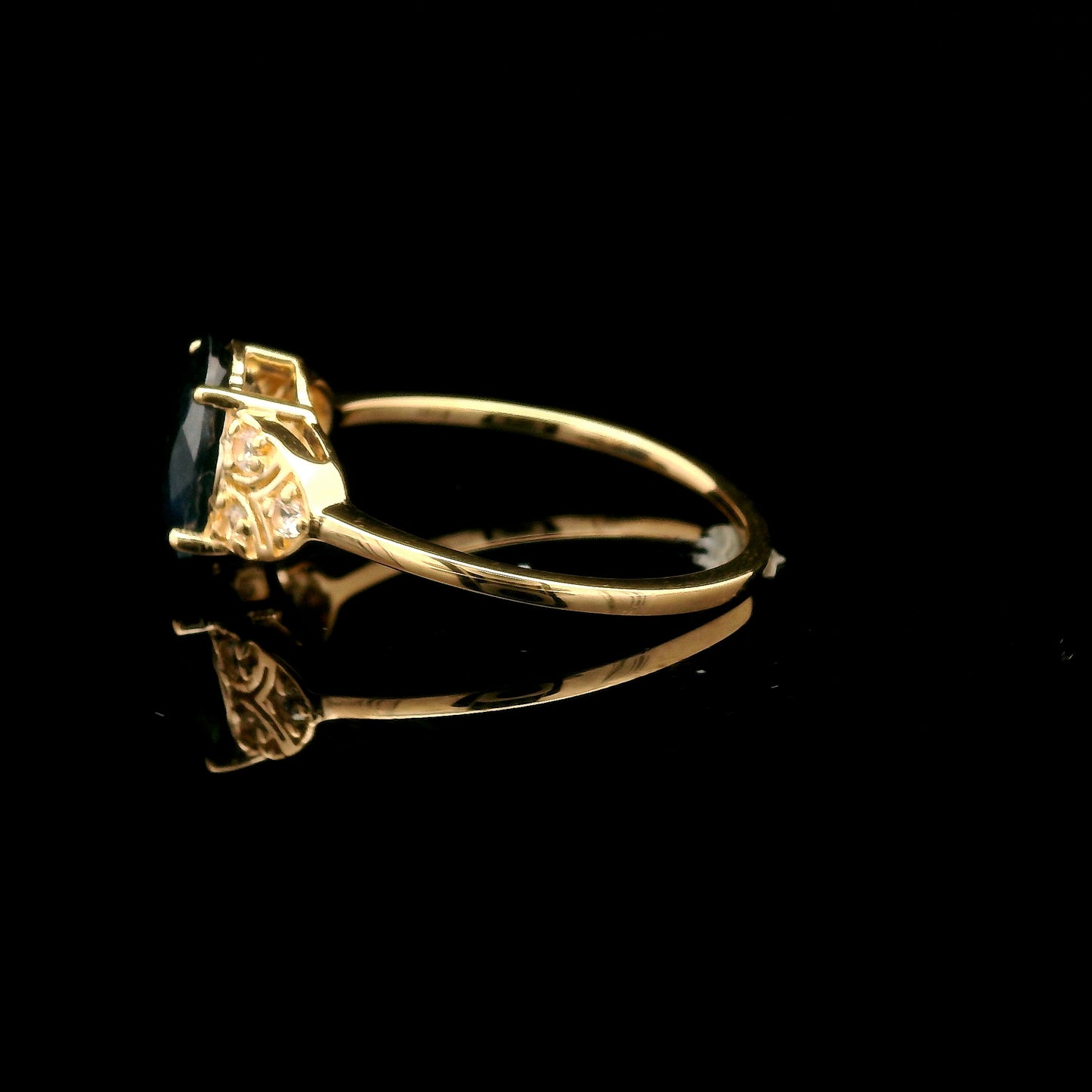 2.01 Ct Oval Mixed Cut Natural Corundum Sapphire 14K Gold Ring