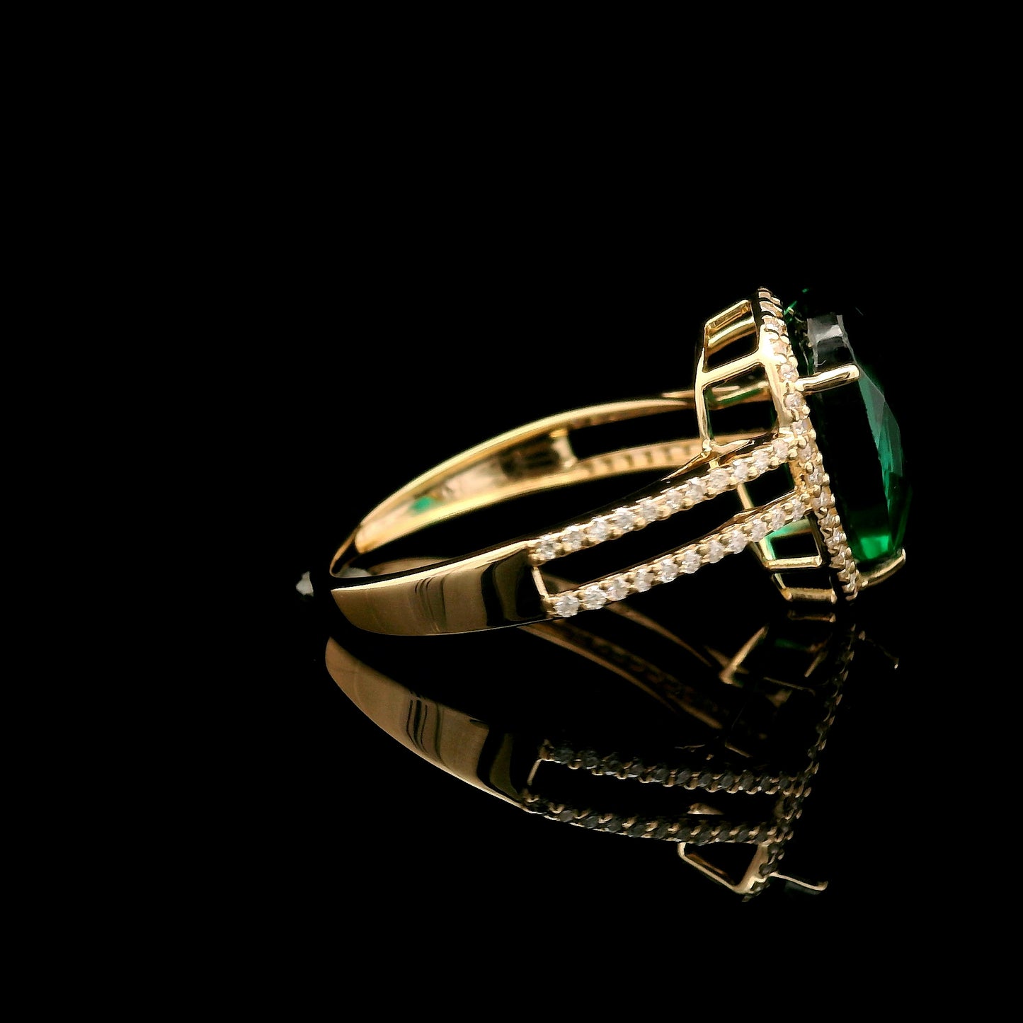 3.67 Ct Pear Mixed Cut Lab Grown Emerald 14K Gold Ring