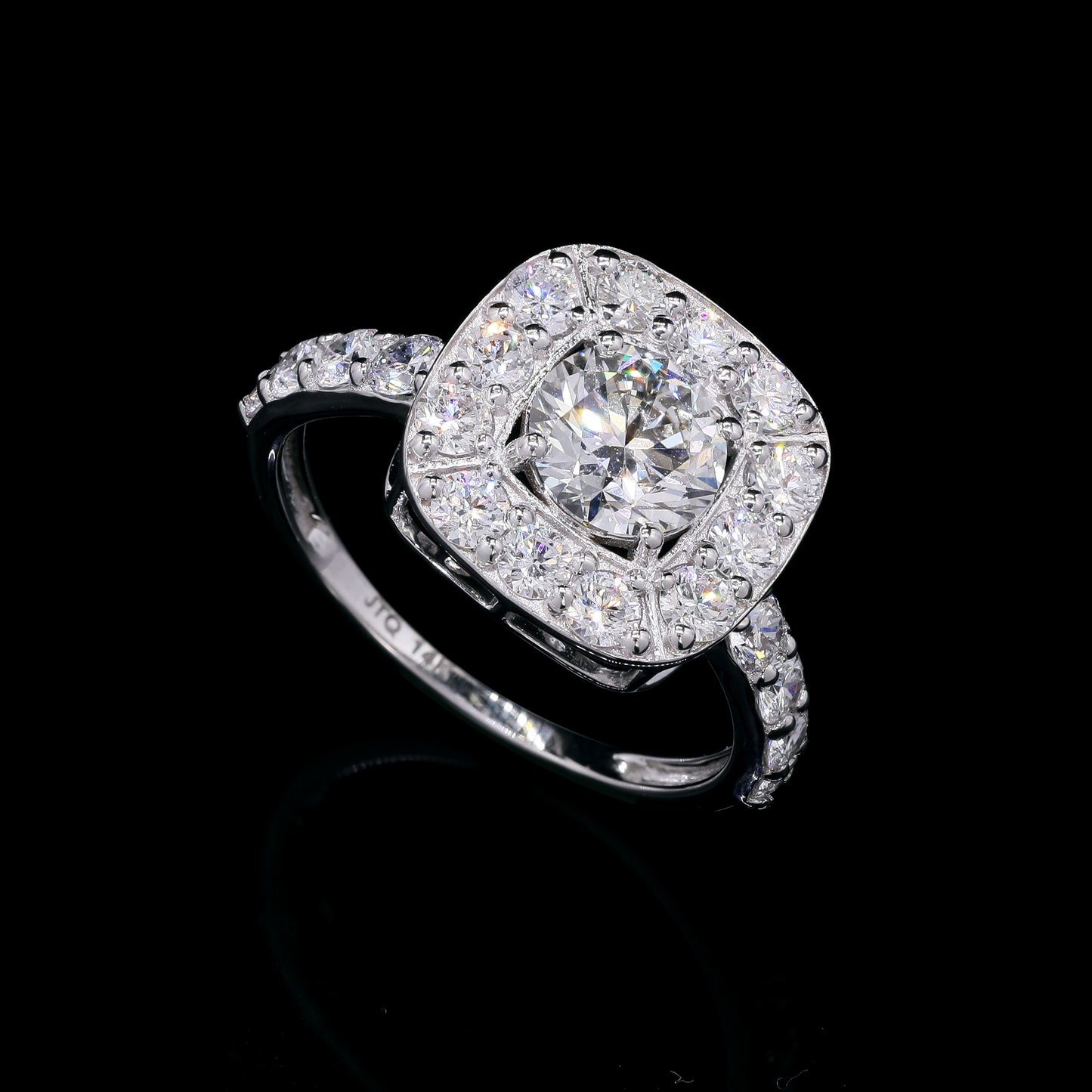 2.32 Carats Lab Grown Diamond 14K Gold Ring