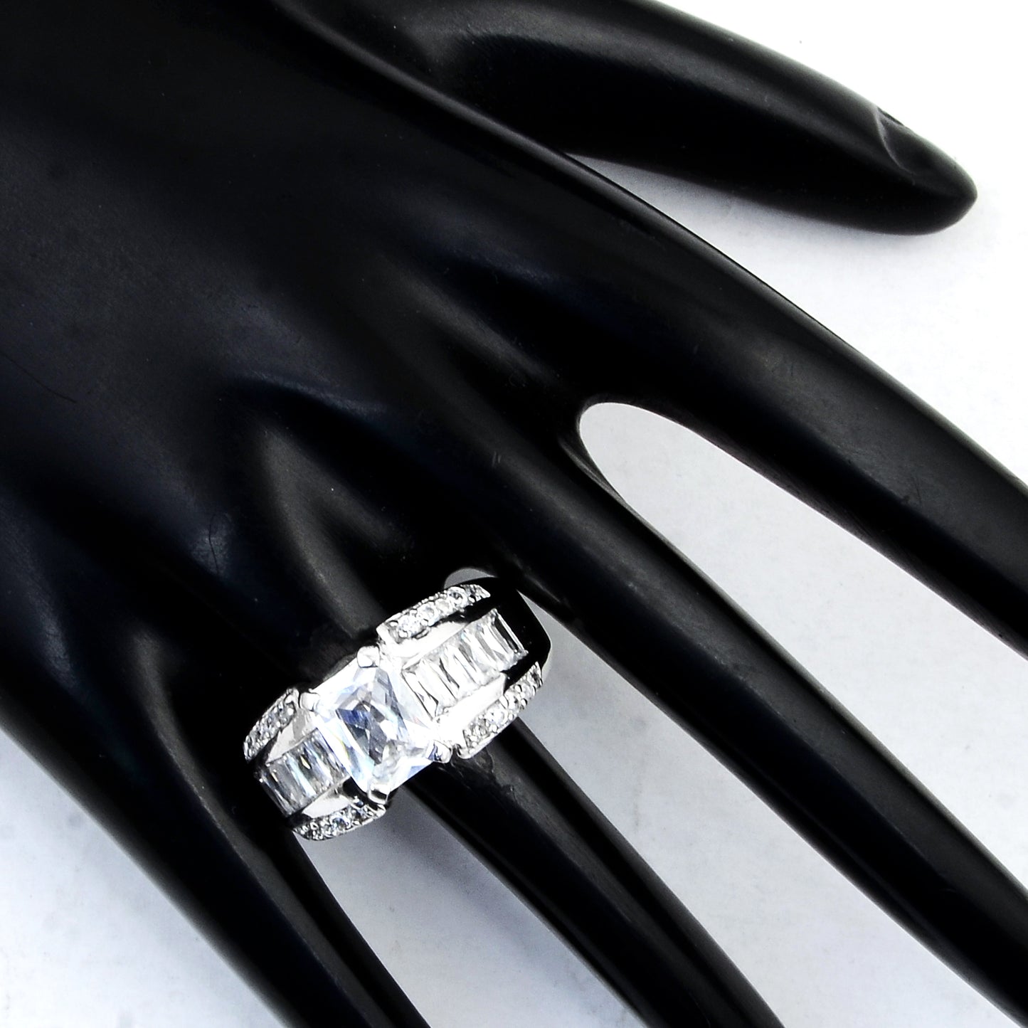 14.87 Ct Cubic Zirconia 925 Sterling Silver Ring