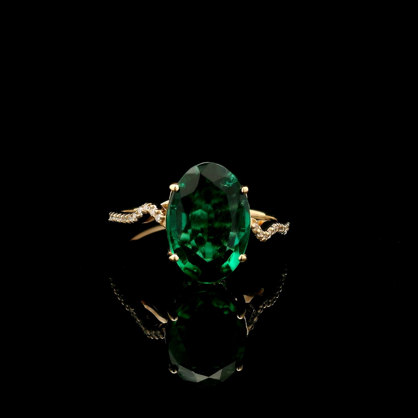 2.56 Ct Oval Mixed Cut Lab Grown Emerald 14K Gold Ring