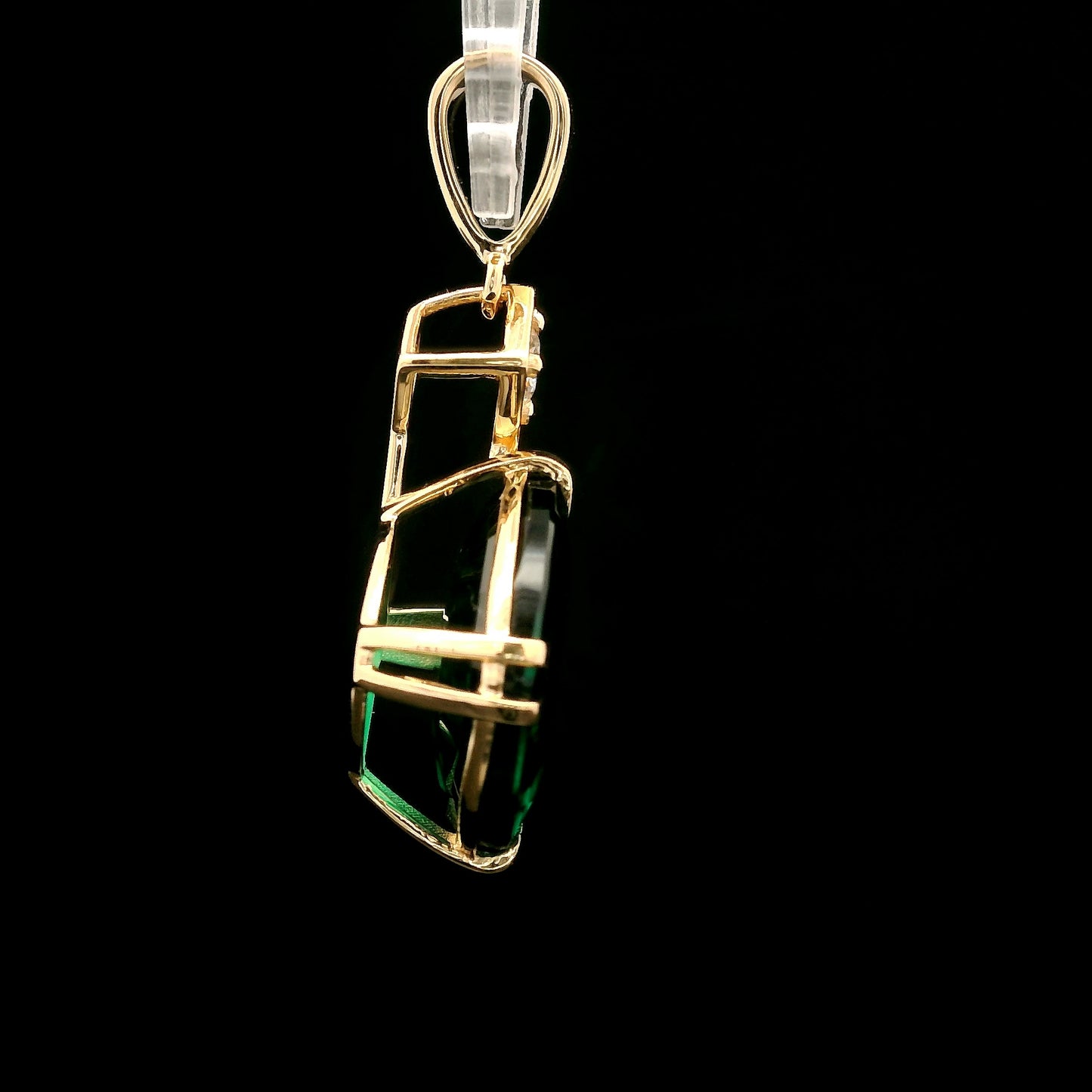 7.21 Ct Cushion Mixed Cut Lab Grown Emerald 14K Gold Pendant