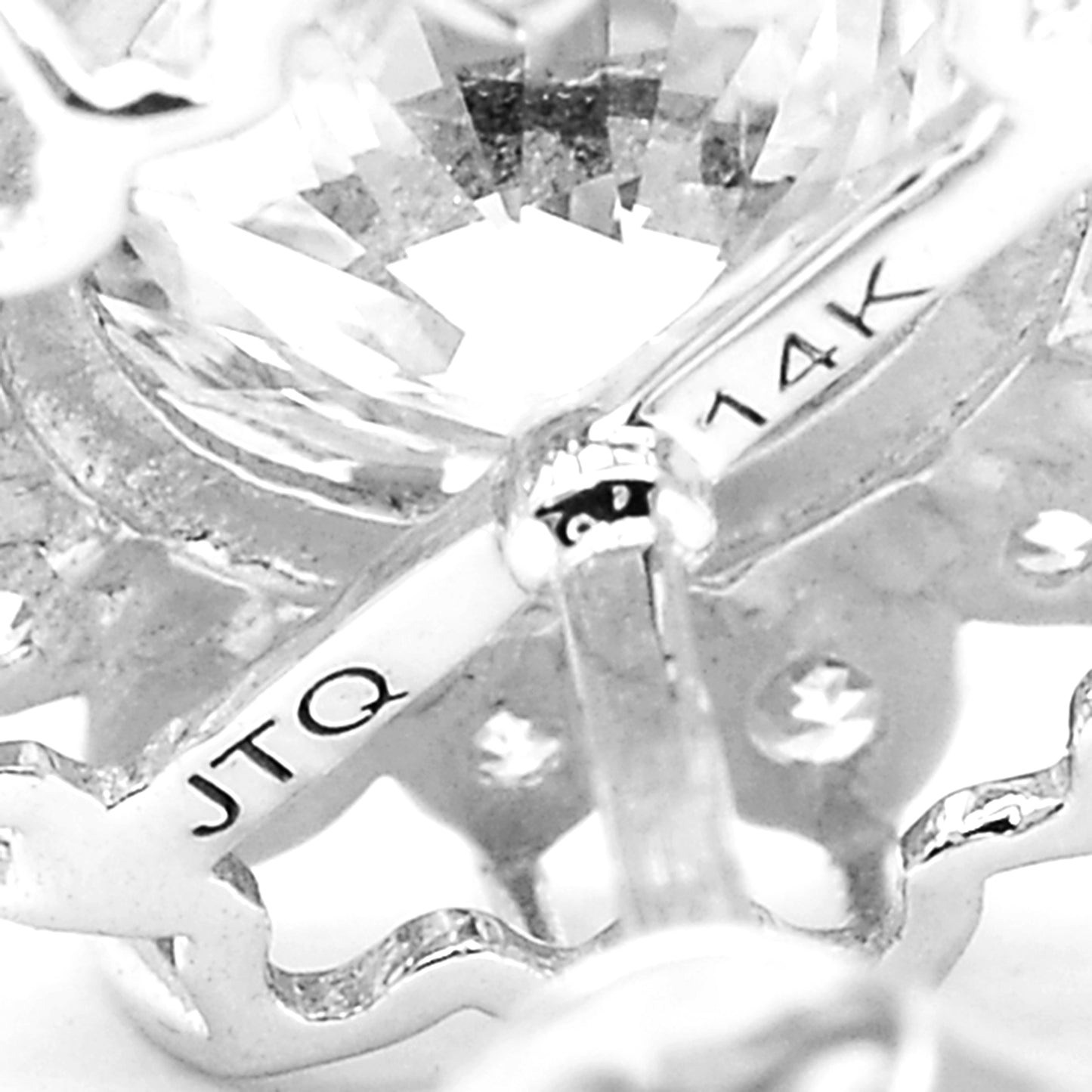 4.34 Carats Lab Grown Diamond 14K Gold Earrings