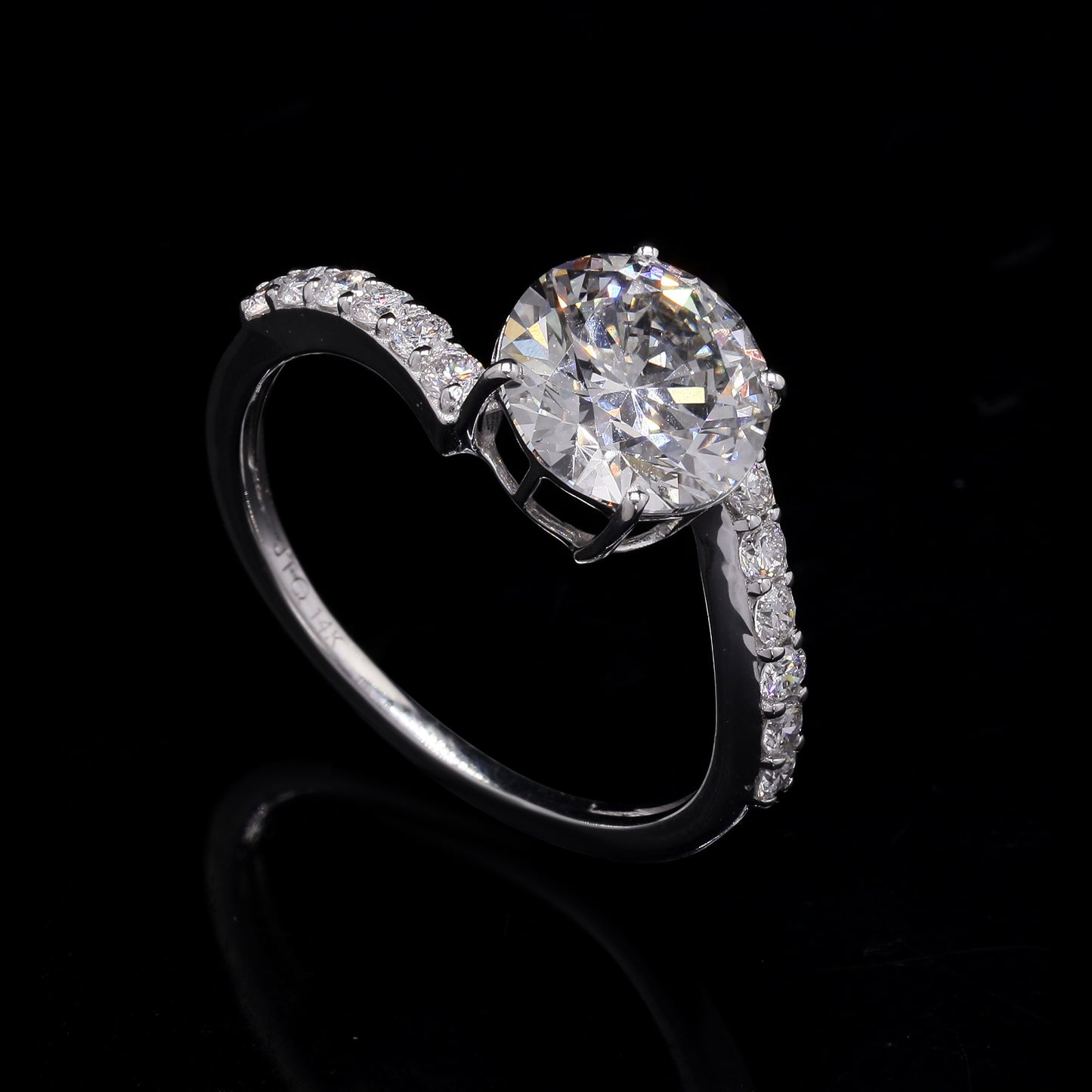 2.42 Carats Lab Grown Diamond 14K Gold Ring