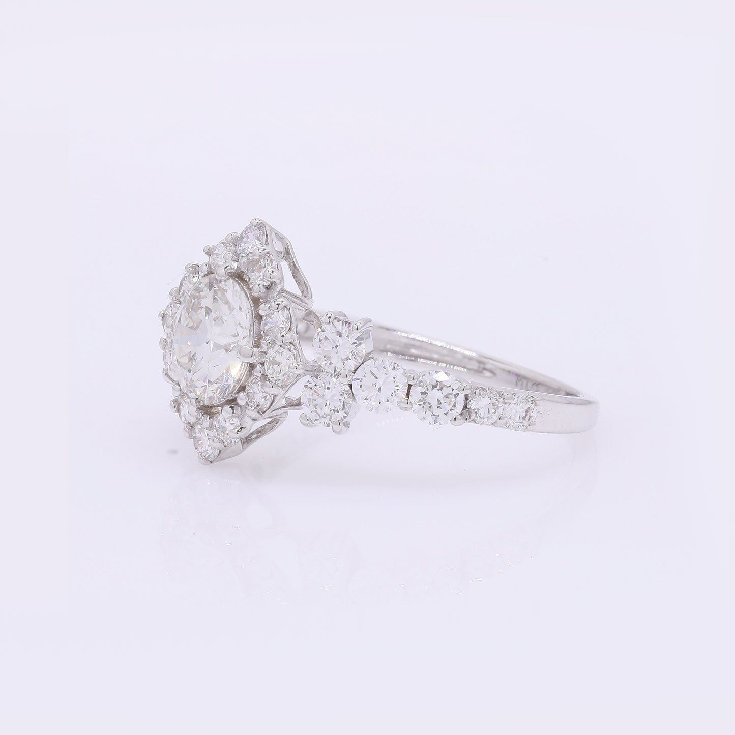 2.29 Carats Lab Grown Diamond 14K Gold Ring