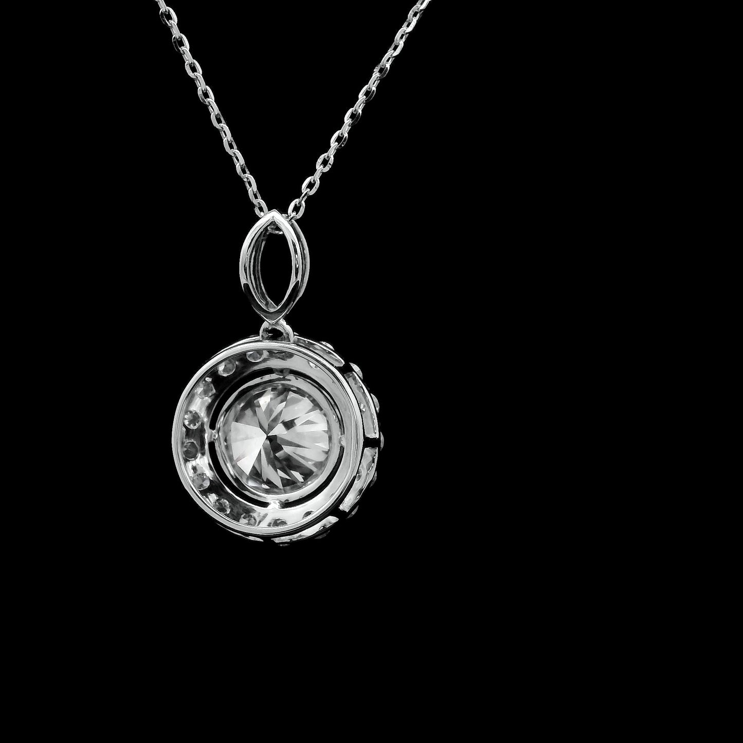 2.20 Carats Lab Grown Diamond 14K Gold Pendant