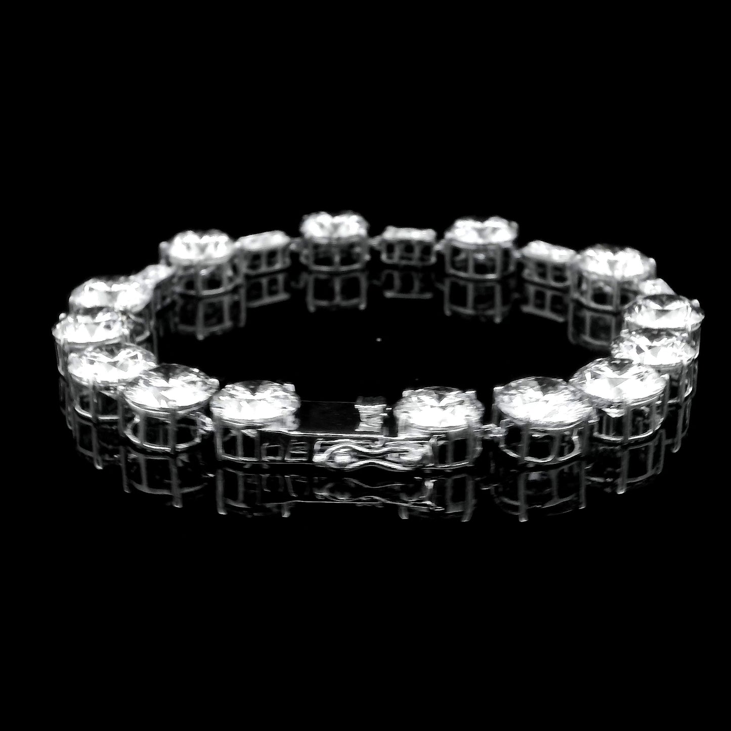 28.91 Ct Round Lab Grown Diamond 14K Gold Bracelet
