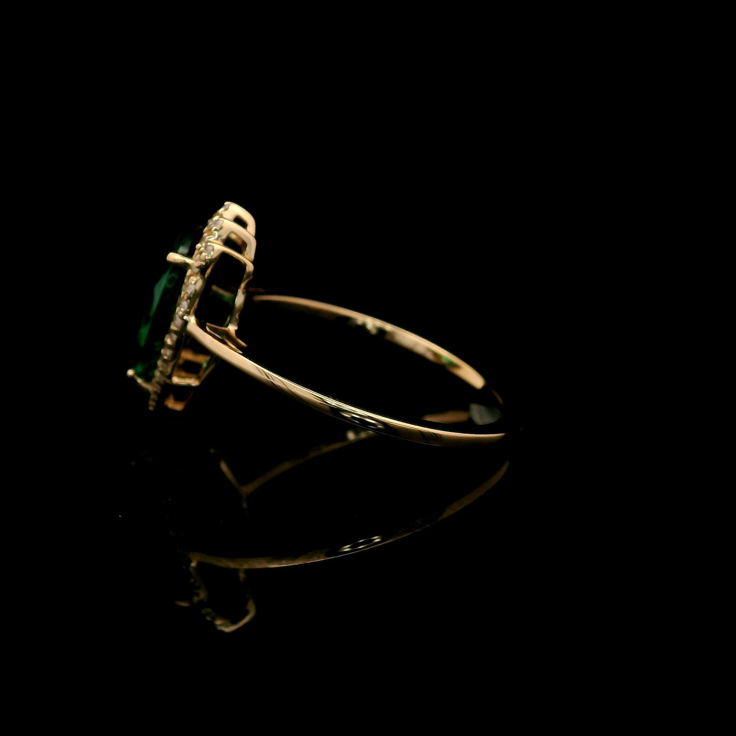 1.61 Ct Pear Mixed Cut Lab Grown Emerald 14K Gold Ring
