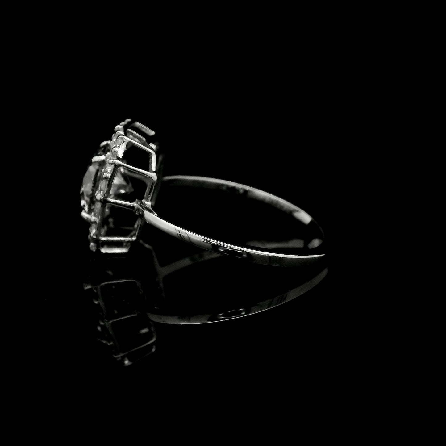 2.05 Carats Lab Grown Diamond 14K Gold Ring