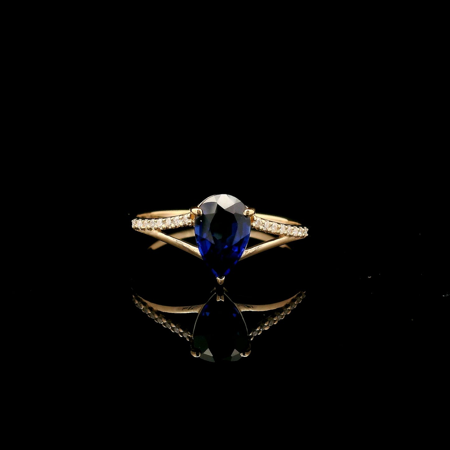 1.48 Ct Pear Mixed Cut Lab Grown Sapphire 14K Gold Ring