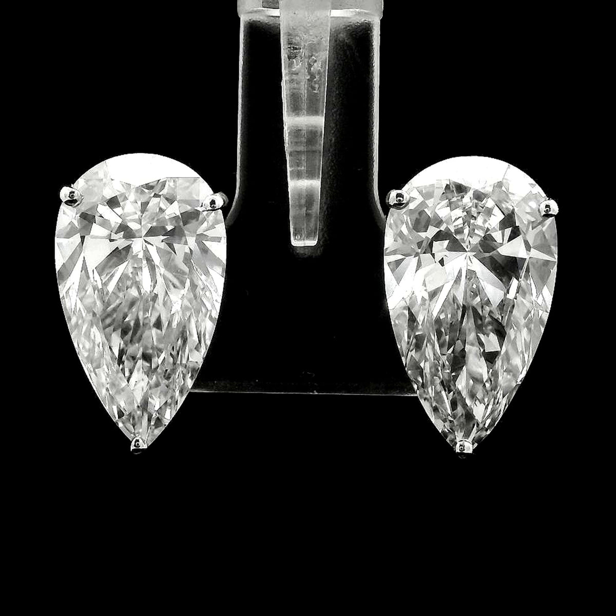 9.58 Carats Lab Grown Diamond 14K Gold Earrings