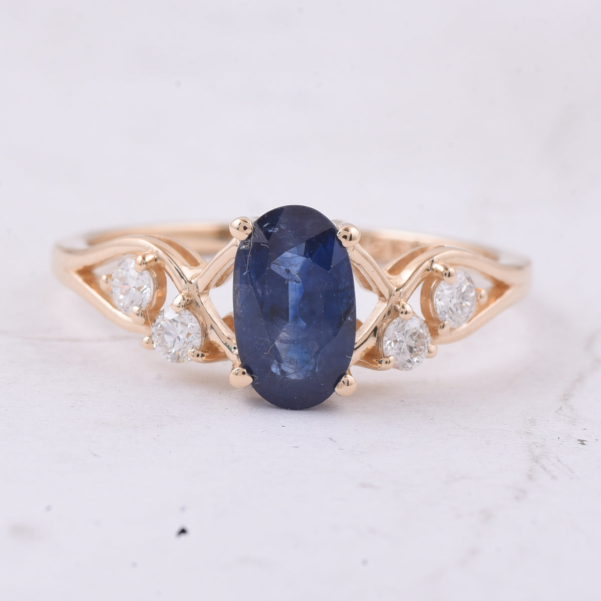 1.60 Ct Oval Natural Sapphire 14K Gold Ring