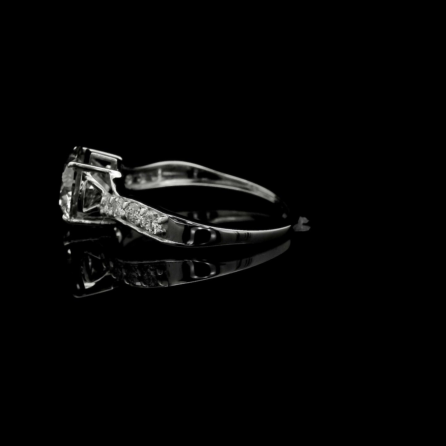 2.12 Carats Lab Grown Diamond 14K Gold Ring