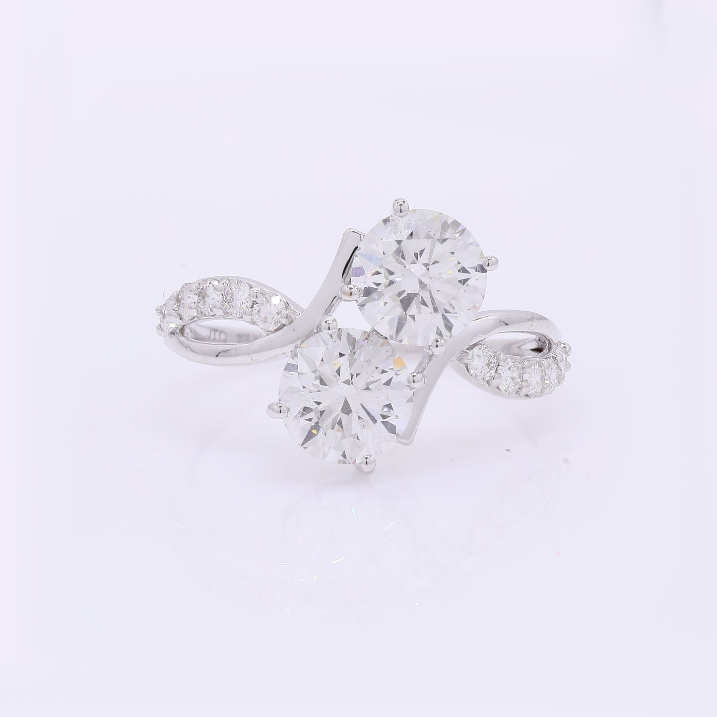 2.45 Carats Lab Grown Diamond 14K Gold Ring