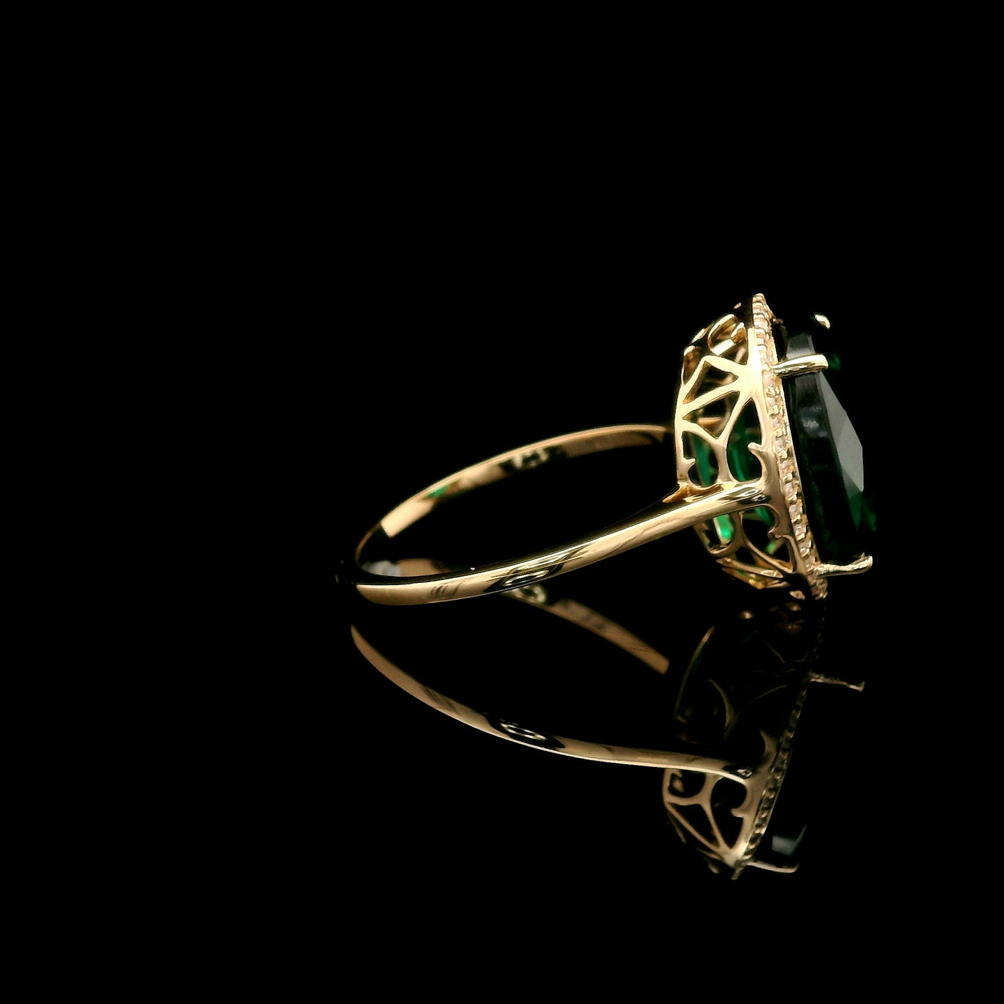 5.41 Ct Oval Mixed Cut Lab Grown Emerald 14K Gold Ring