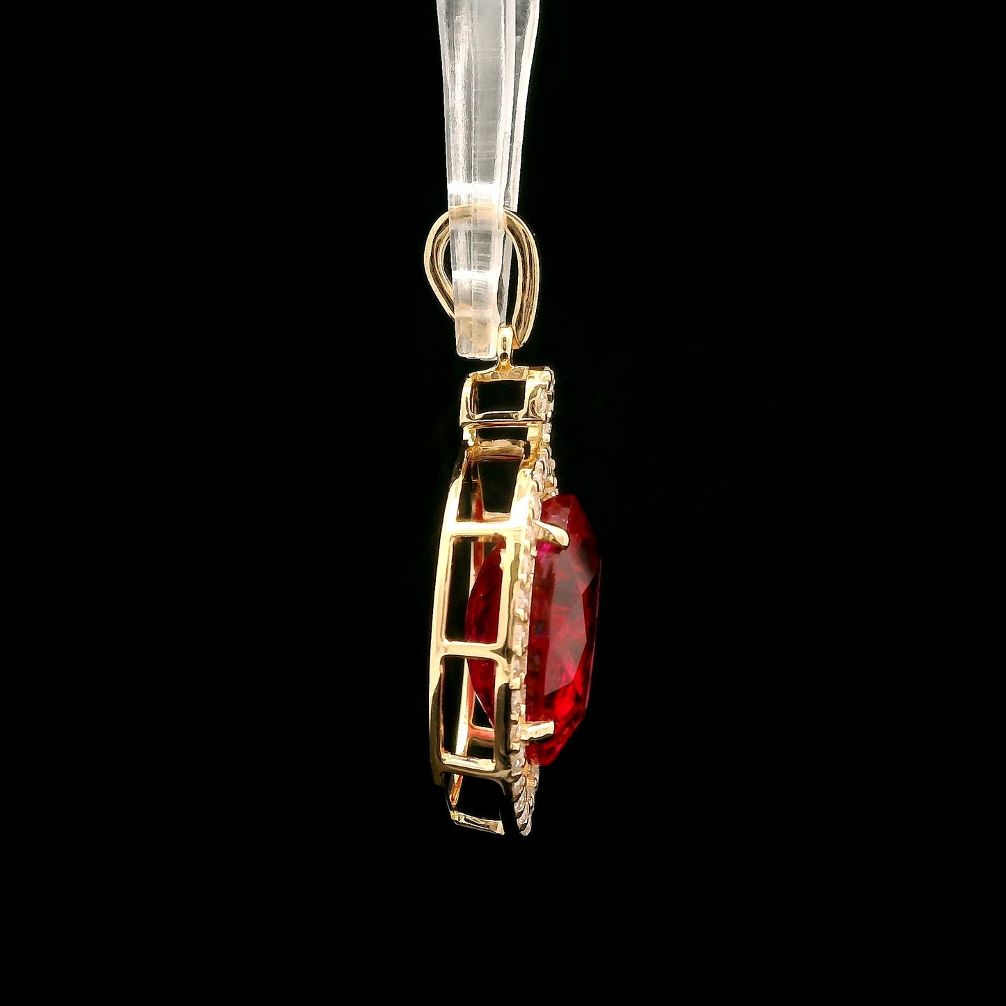 4.95 Ct Oval Mixed Cut Lab Grown Ruby 14K Gold Pendant