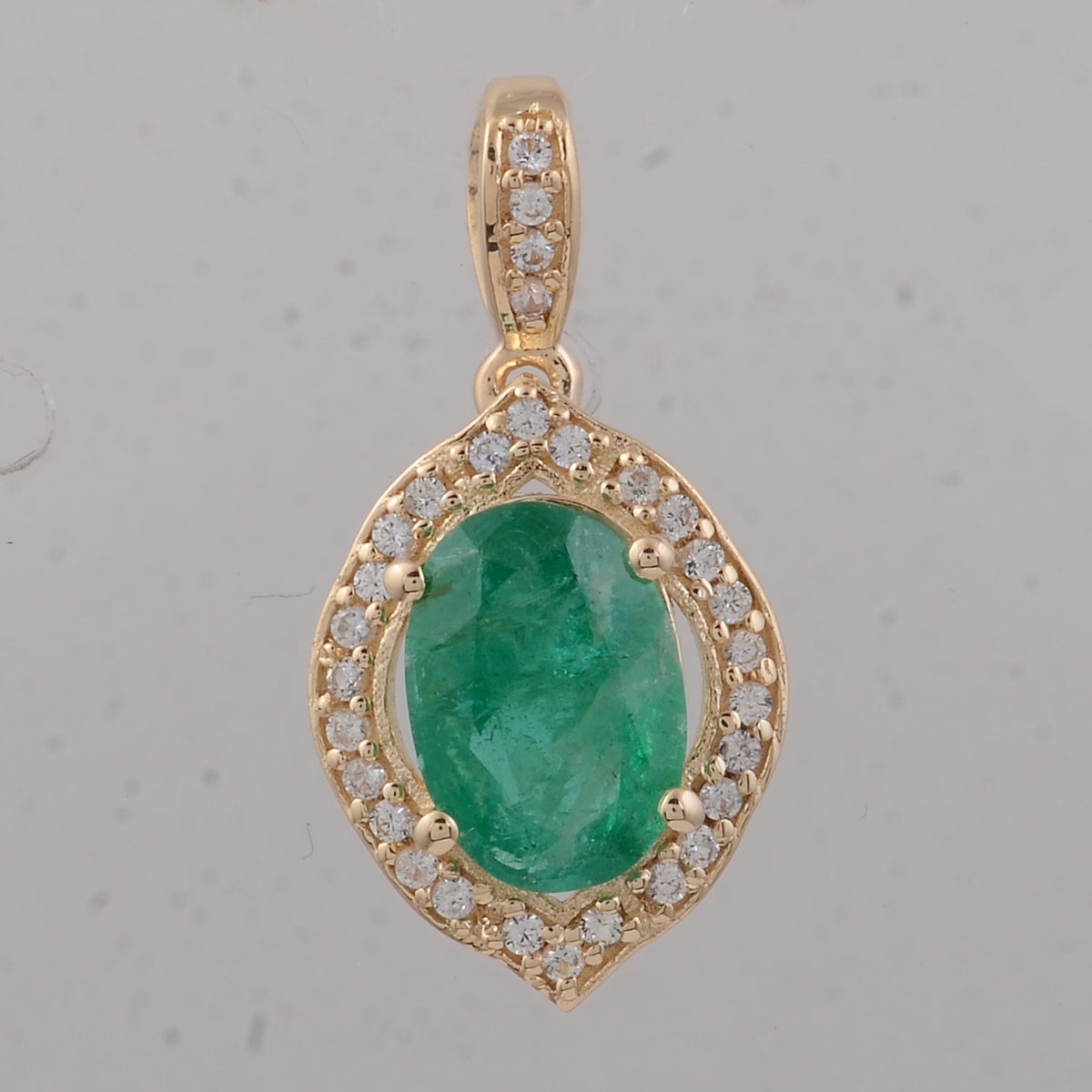 1.25 Ct Oval Emerald 9K Gold Pendant