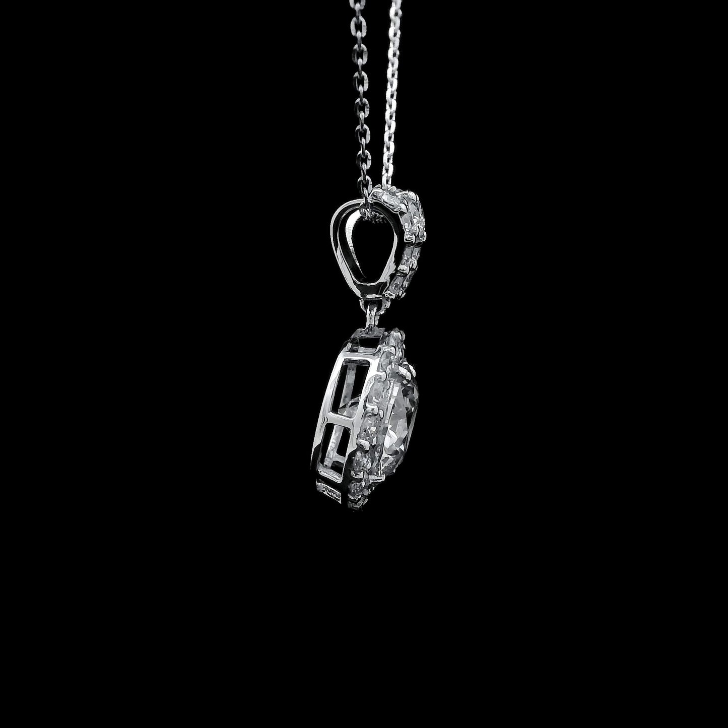 2.55 Carats Lab Grown Diamond 14K Gold Pendant