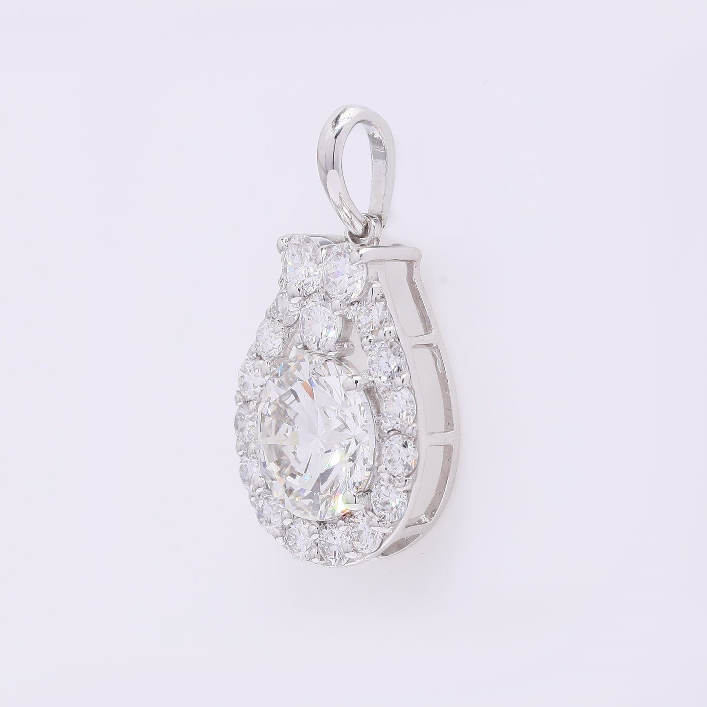 2.22 Carats Lab Grown Diamond 14K Gold Pendant