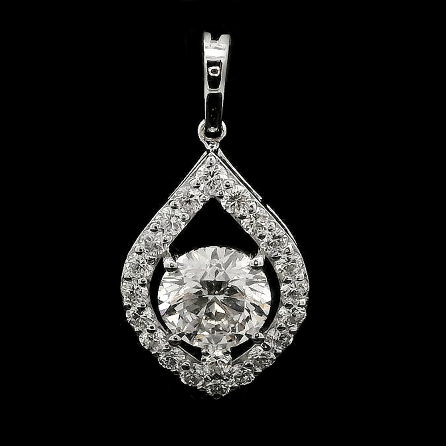 2.13 Carats Lab Grown Diamond 14K Gold Pendant