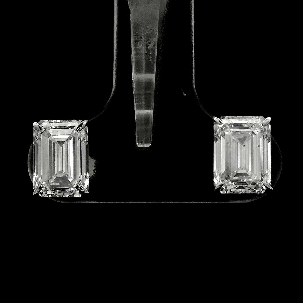 2.60 Carats Lab Grown Diamond 14K Gold Earrings