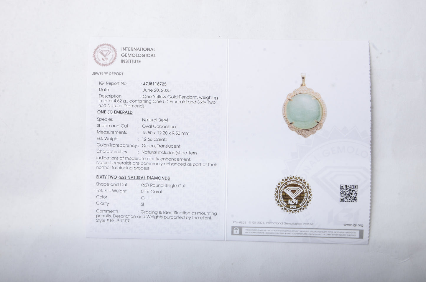 12.82 Ct Oval Cabochon Natural Beryl Emerald 14K Gold Pendant