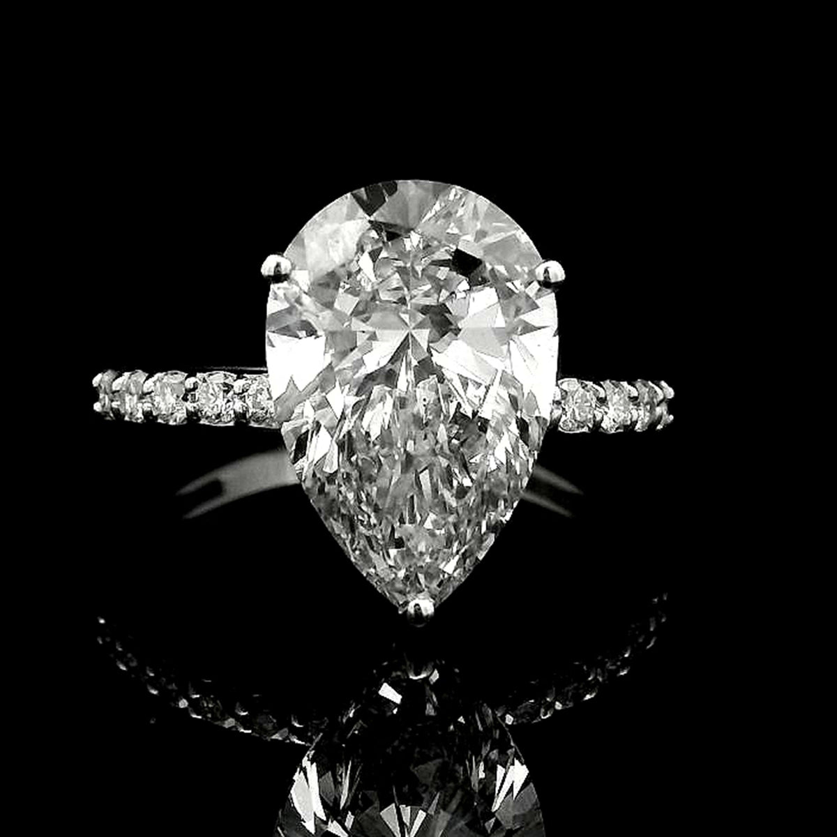 4.25 Carats Lab Grown Diamond 14K Gold Ring