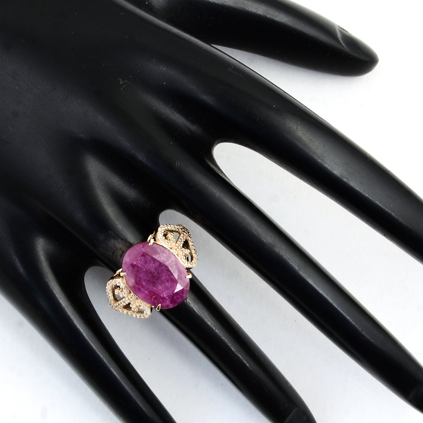 6.72 Ct Oval Mixed Cut Natural Corundum Ruby 14K Gold Ring