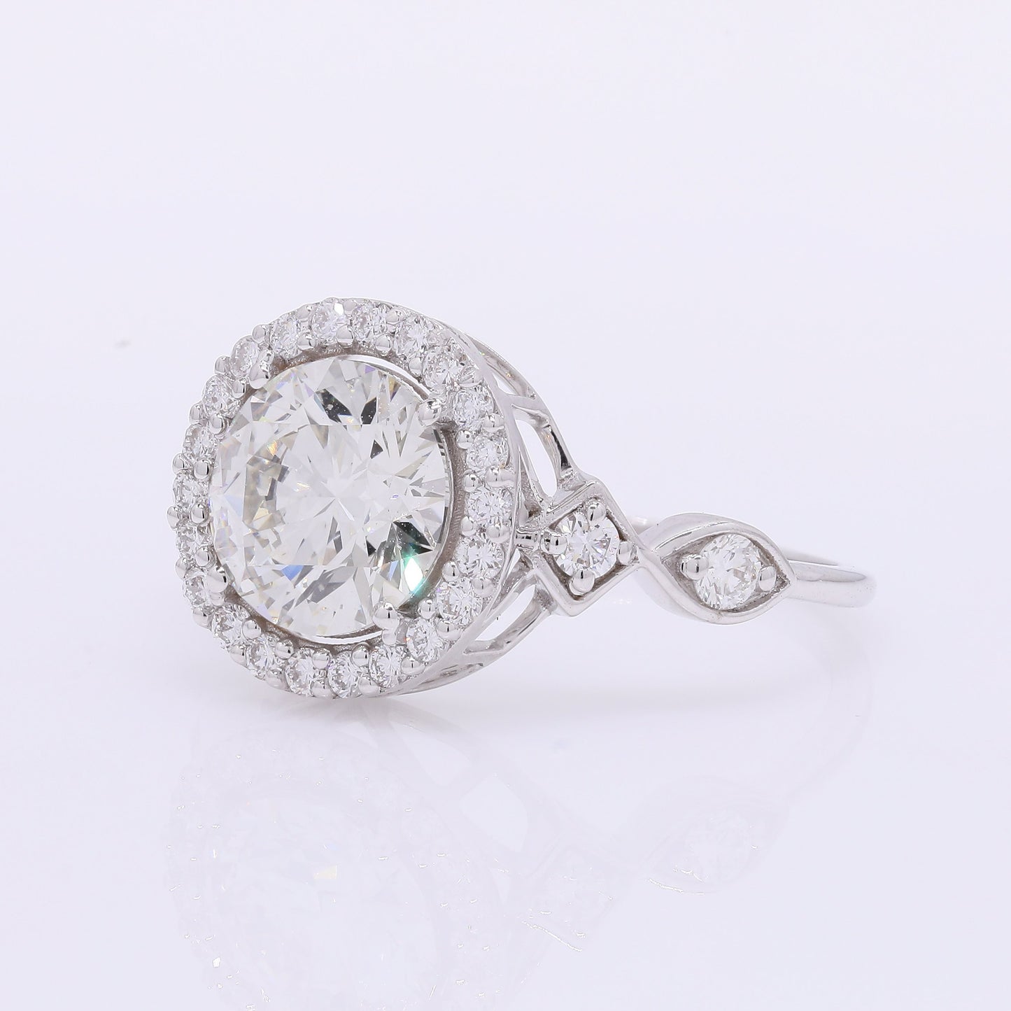 2.45 Carats Lab Grown Diamond 14K Gold Ring