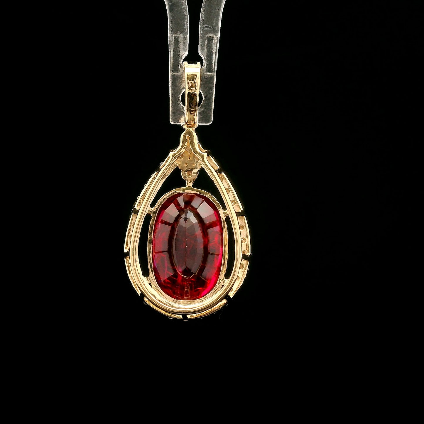 5.71 Ct Oval Mixed Cut Lab Grown Ruby 14K Gold Pendant