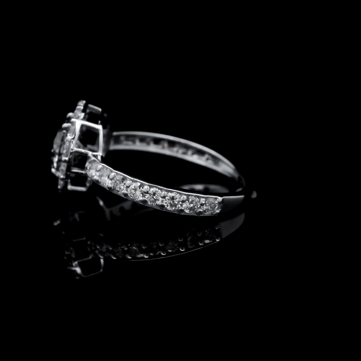 2.05 Carats Lab Grown Diamond 14K Gold Ring