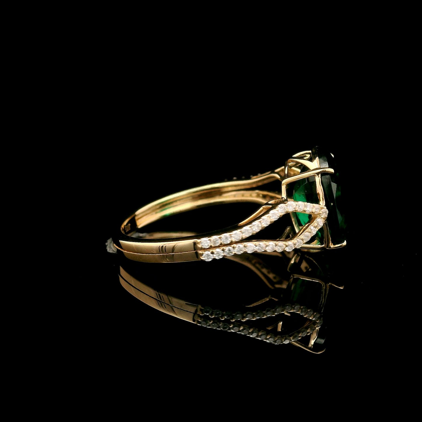 2.95 Ct Oval Mixed Cut Lab Grown Emerald 14K Gold Ring