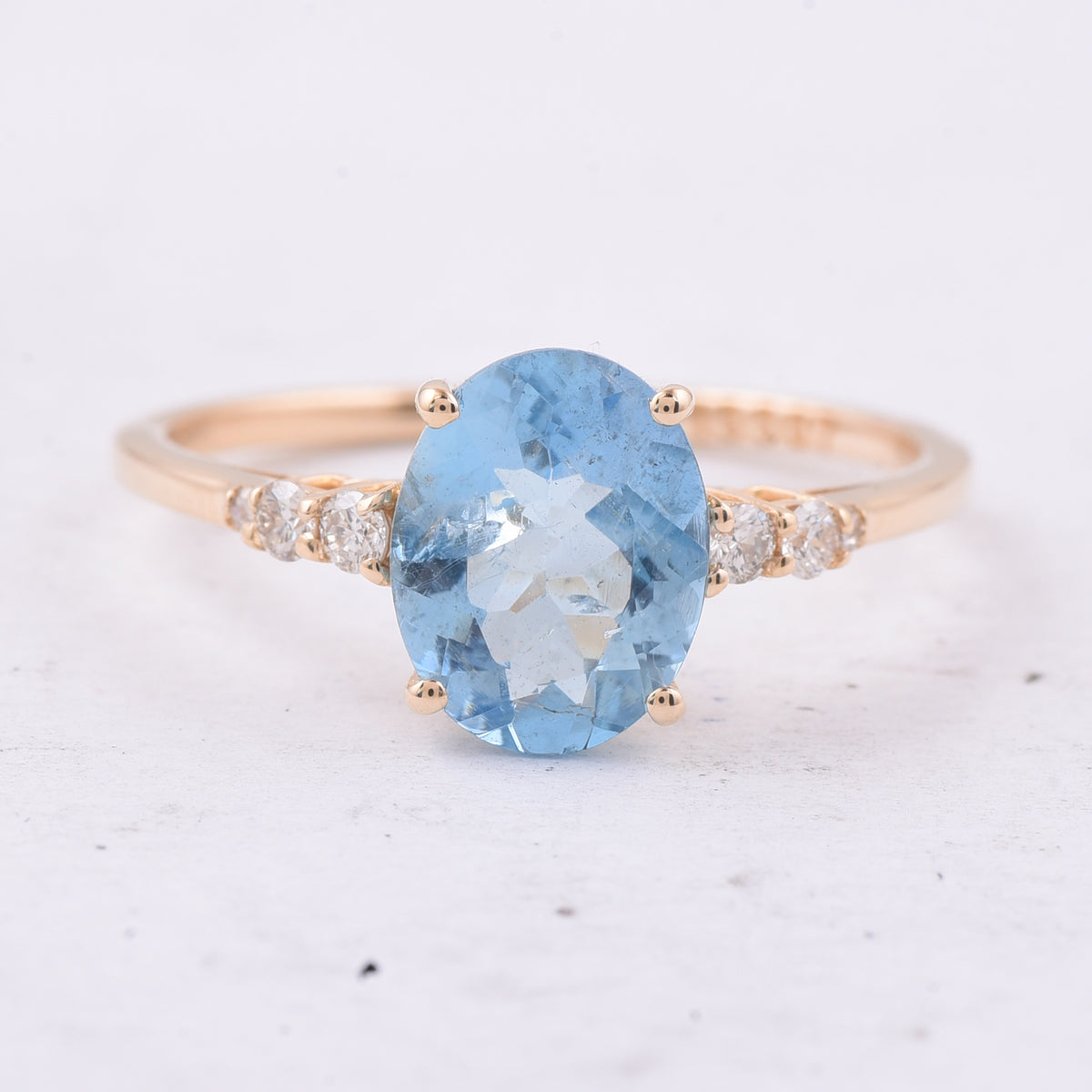 1.56 Ct Oval Natural Aquamarine 14K Gold Ring