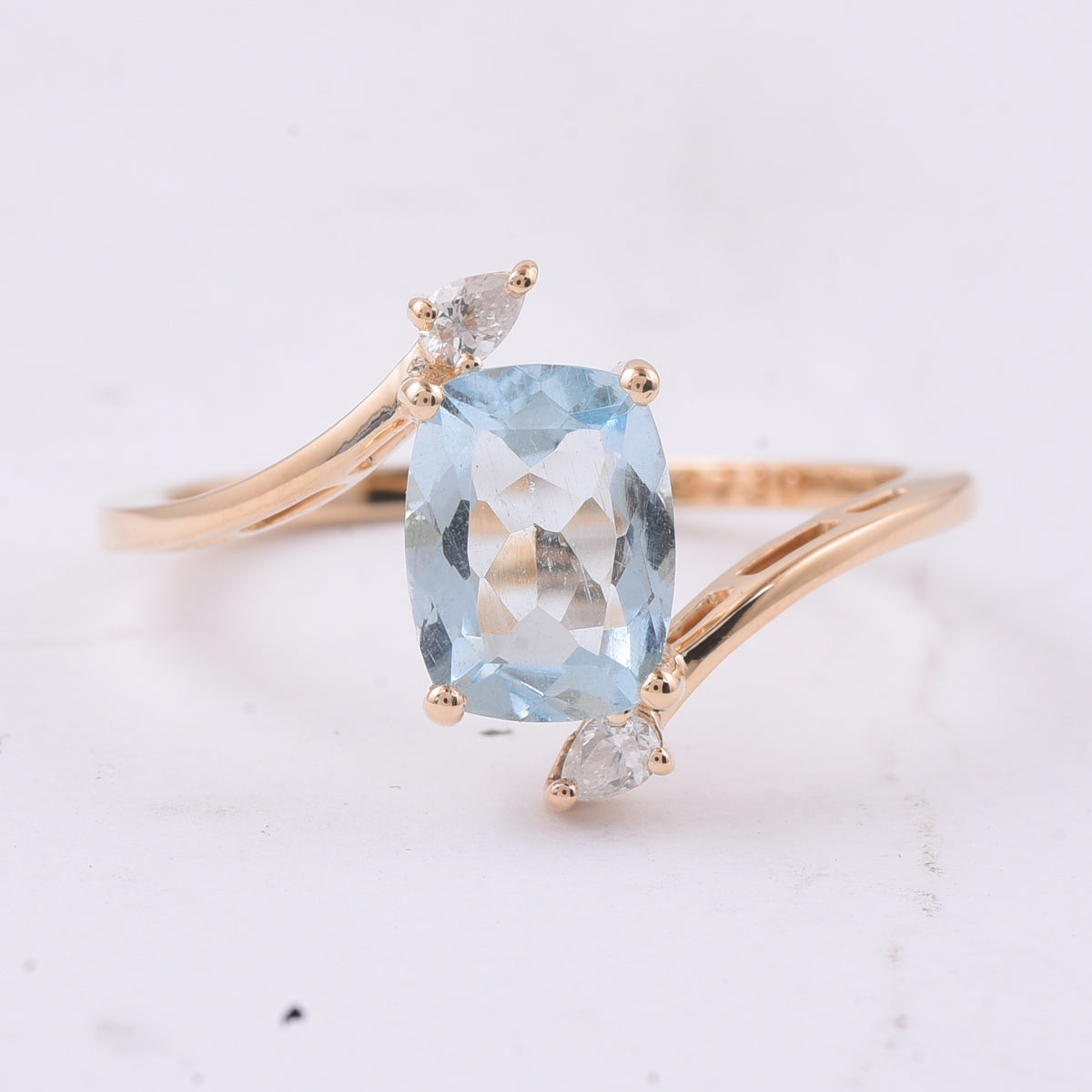 1.28 Ct Cushion Natural Aquamarine 14K Gold Ring