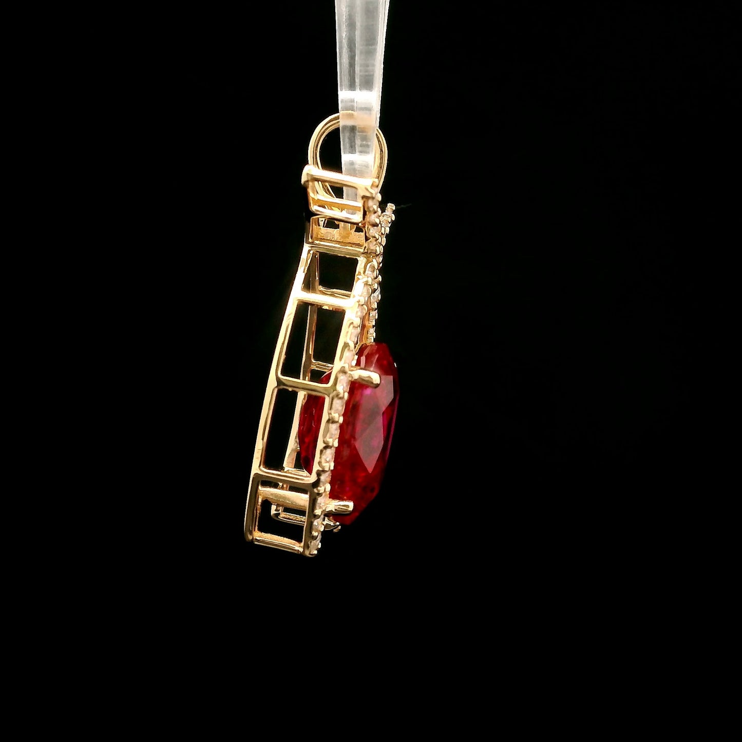 4.74 Ct Oval Mixed Cut Lab Grown Ruby 14K Gold Pendant