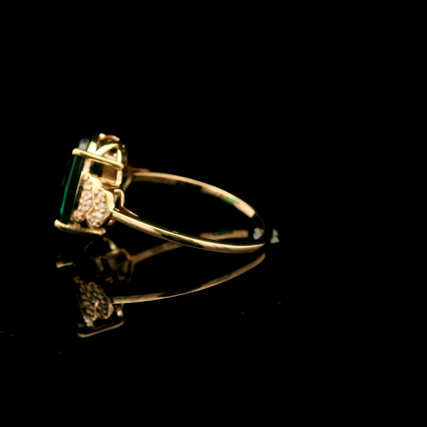3.41 Ct Oval Mixed Cut Lab Grown Emerald 14K Gold Ring