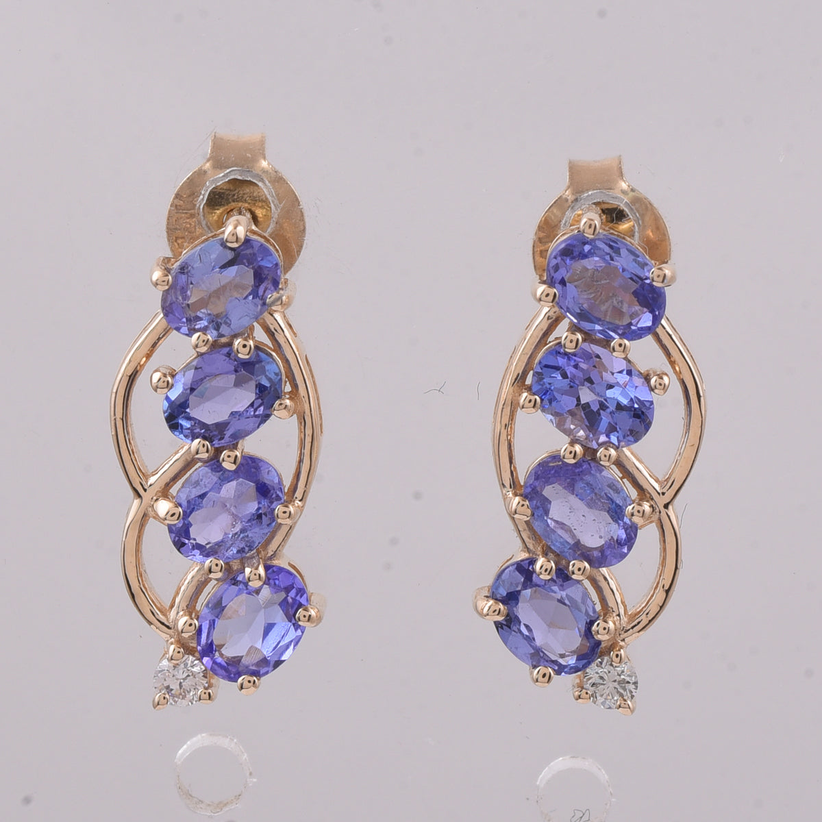 1.48 Ct Oval Natural Tanzanite 14K Gold Earrings