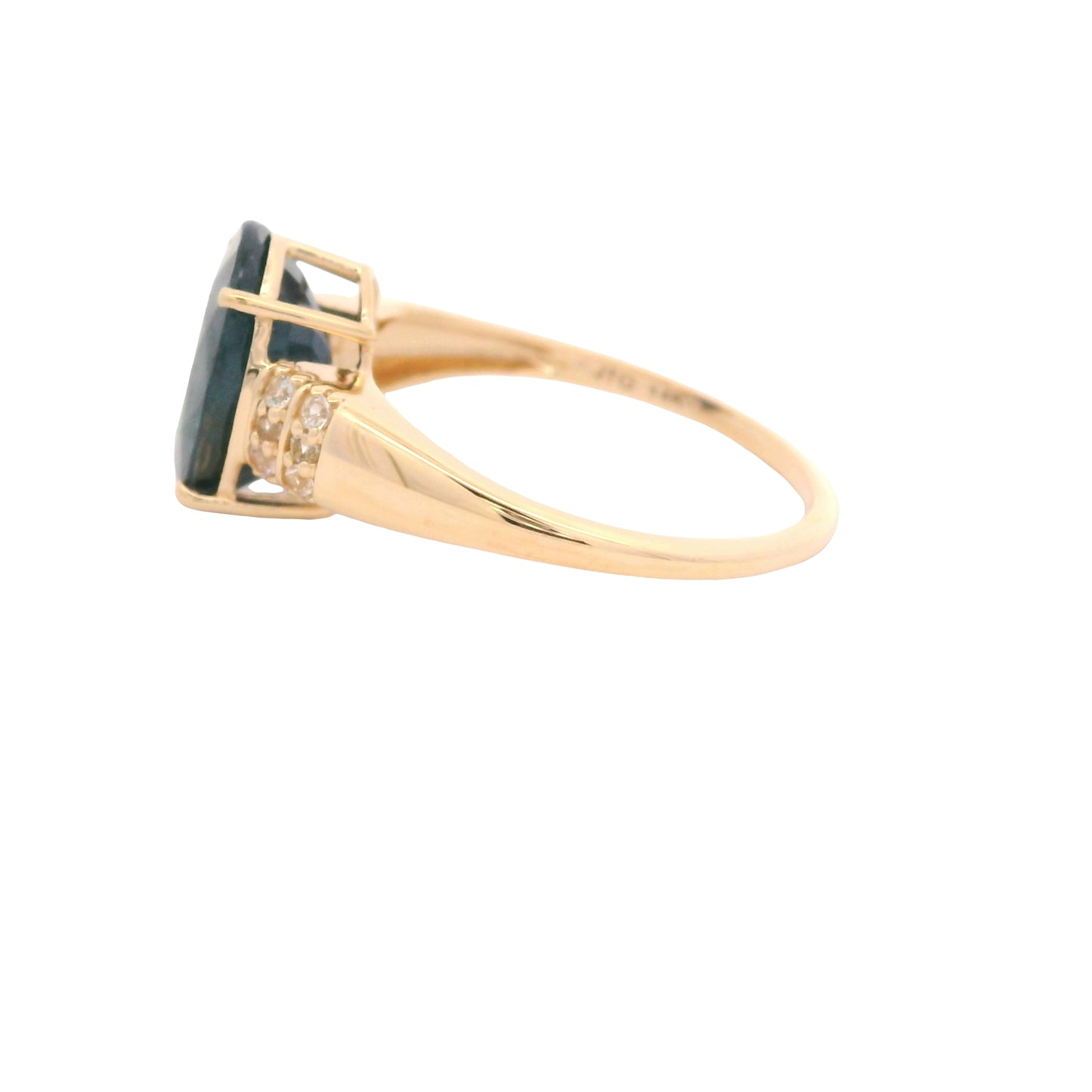 3.96 Ct Oval Sapphire 14K Gold Ring
