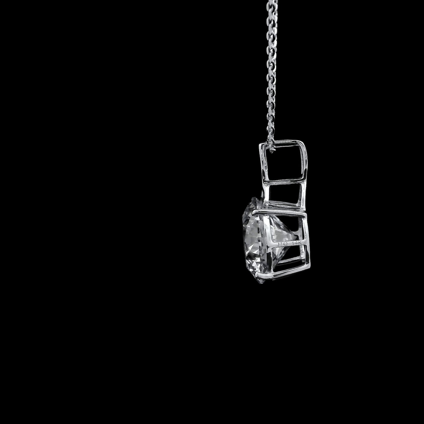 3.10 Carats Lab Grown Diamond 14K Gold Pendant