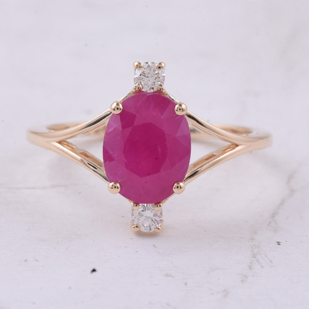 2.59 Ct Oval Natural Ruby 14K Gold Ring