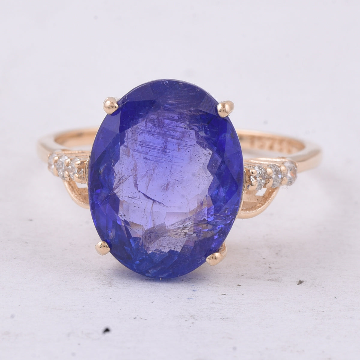 6.55 Ct Oval Natural Tanzanite 14K Gold Ring